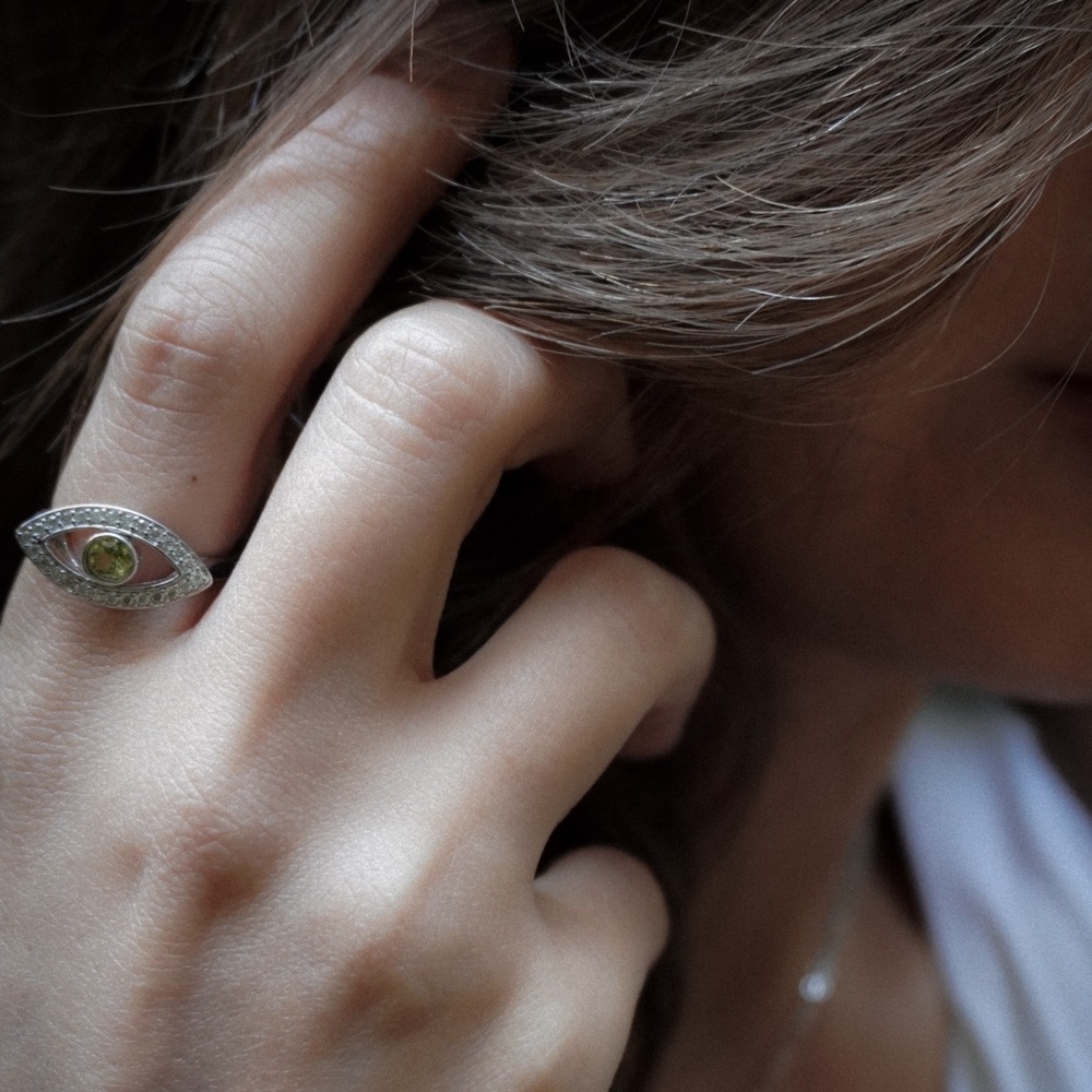 Fine Color Jewels Silver Peridot Evil Eye Ring